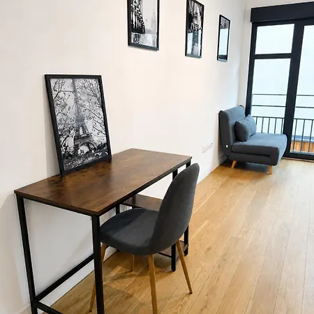 Appartement Cozy With Eiffel View, 14 *