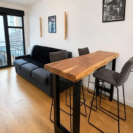 Cozy With Eiffel View, 14 Appartement *