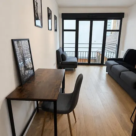 Cozy With Eiffel View, 14 Appartement *
